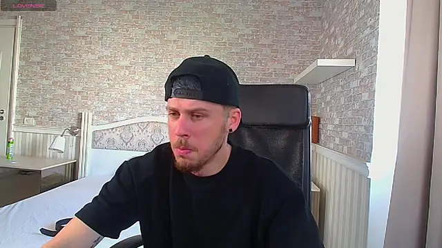 JonahShaw Chat XXX live