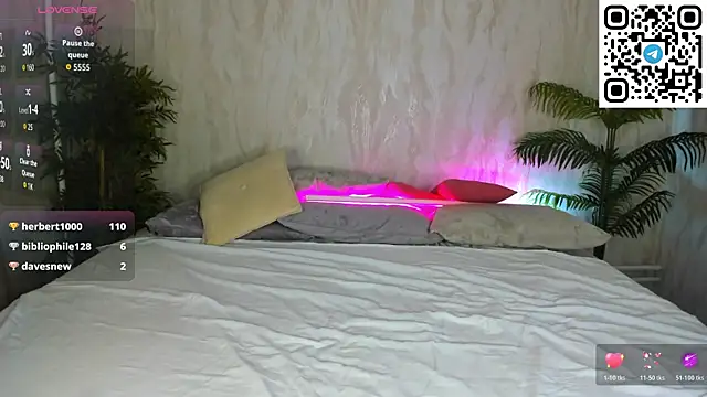 Linda__Bloom élő XXX-chatje