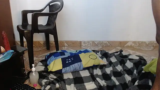 Dani-brown élő XXX-chatje
