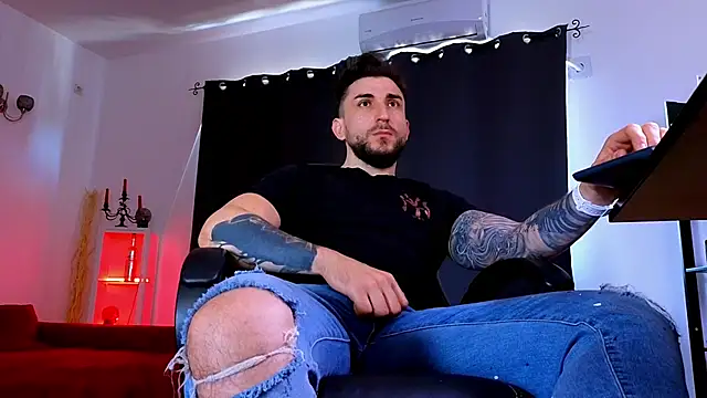 MightyAaron66 Chat XXX live