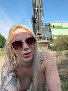 June695_ Live XXX Chat