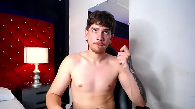 Онлайн чат XXX Stefano_Moretti