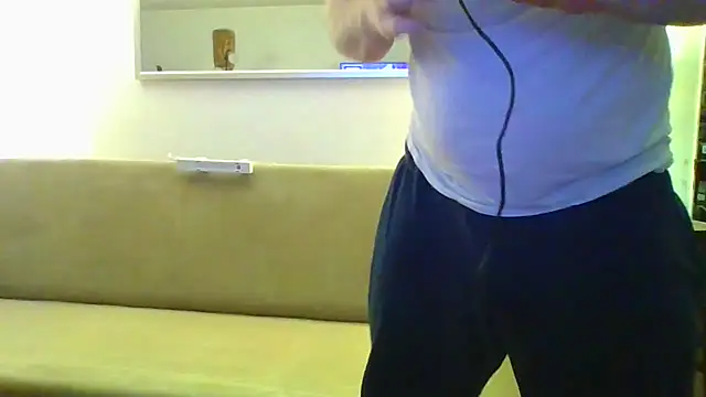 9VOLTT élő XXX-chatje