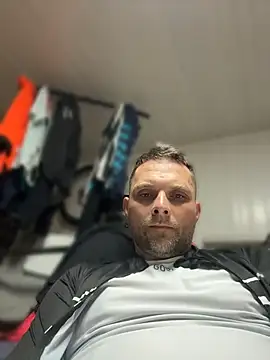 Perry_devot webcam show