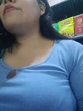 Kalani_Engel Pertunjukan Webcam