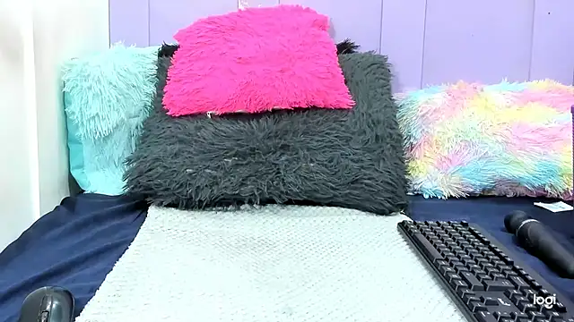 EsmeraldaSquirtのライブXXXチャット
