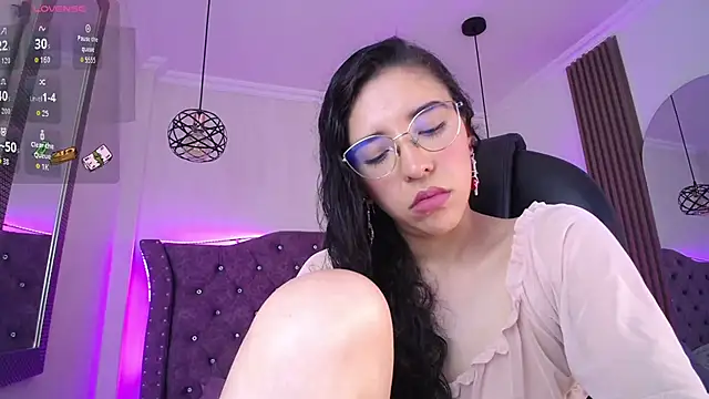 Amara_Davis1のライブXXXチャット