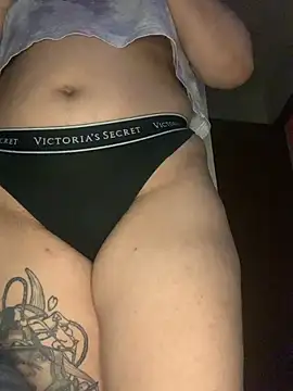 SmokyDee live XXX chat