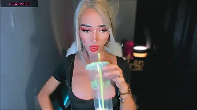 عرض كام xUrGoddess_JheySluttyx