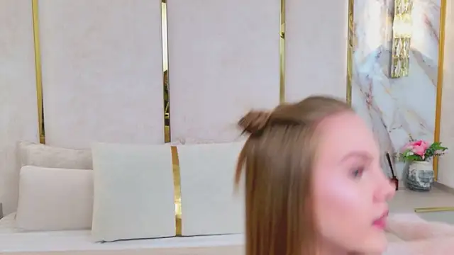 Chat XXX en directo de Lili_Lohan