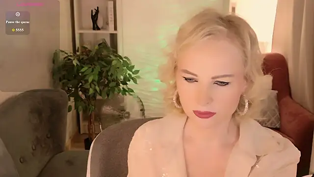 Sandra_Kind live XXX chat