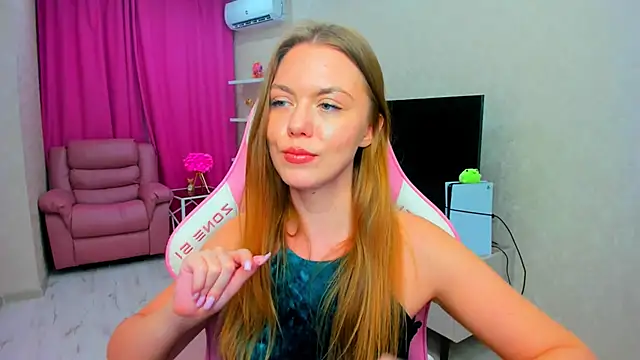 Chat +18 de Strawberrye ao vivo