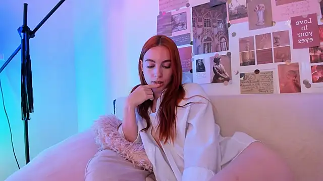 Mia_Madden 现场XXX聊天