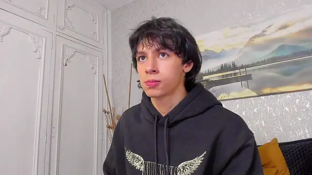 Show modela Tyler_durten na web-kameri
