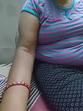 XXX chat uživo modela Joyti_07