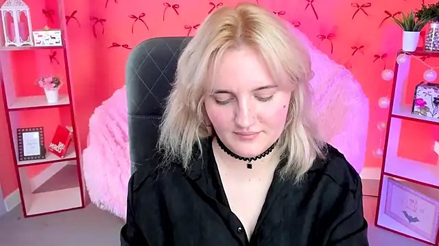 KathyBriggs' Live XXX Chat