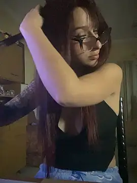 Chat XXX ao vivo de Taurina0105