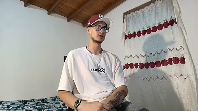 Chatroom XXX en direct de Vlad__night