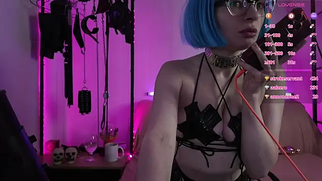 Chat XXX en directo de CyberXGoddess
