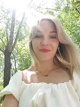 Yourblonde_69 Chat XXX in diretta