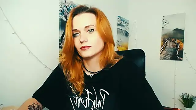 PeppyMia Chat XXX in diretta