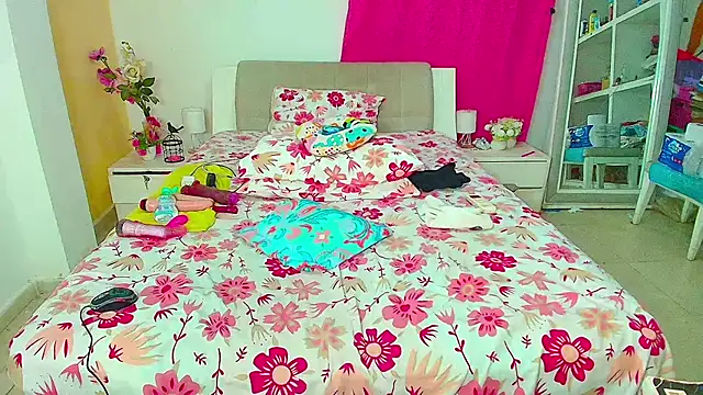 Kendralove31xxx's Live XXX Chat