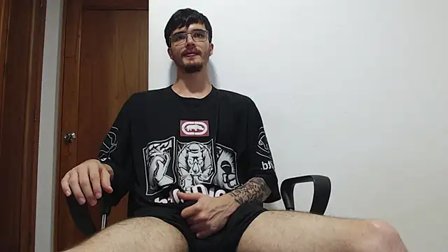 Show modela joseh0se na web-kameri