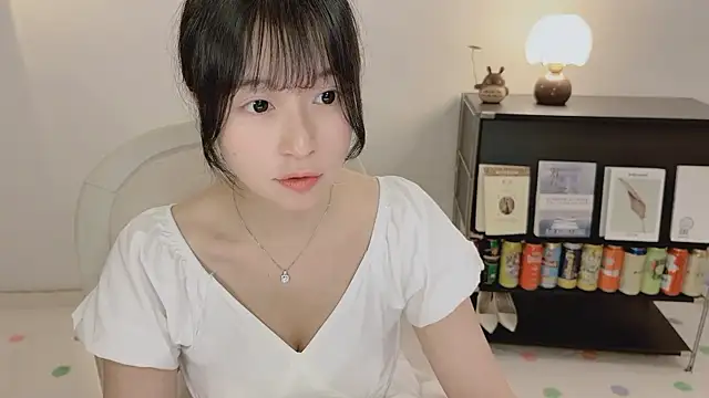 Onechestnut's Live XXX Chat