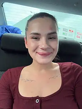MiraReach Live XXX Chat