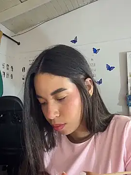 Chat +18 de Milleradhara24 ao vivo