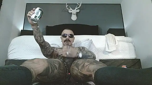 XXX chat uživo modela danilog515