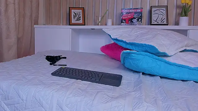 LoverBoysAndGirls Webcamshow