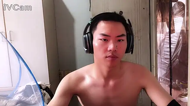 Chatroom XXX en direct de dyjdddttj