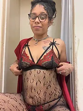 Desirae_Luciano Live XXX-Chat