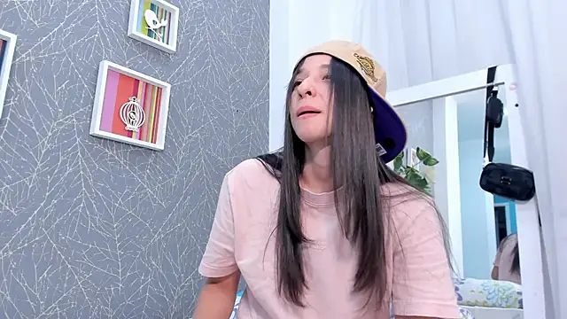 Chat XXX ao vivo de ViictoriiaSaenz