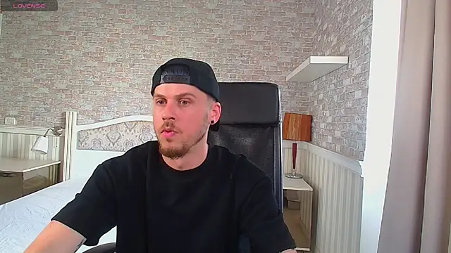 JonahShaw Webcam show