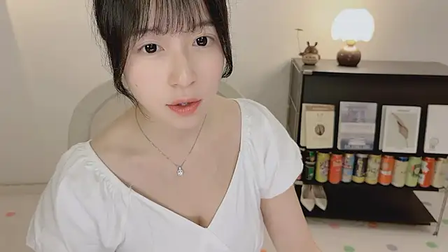 Onechestnut Chat XXX live
