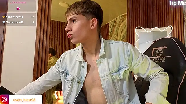 EVAN_TAY webkamerás műsora