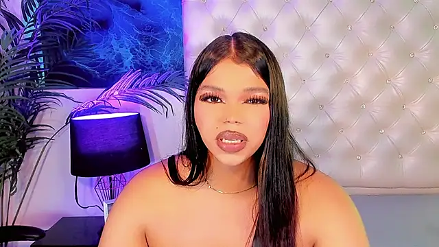 Keira_Fox31 Chat XXX live