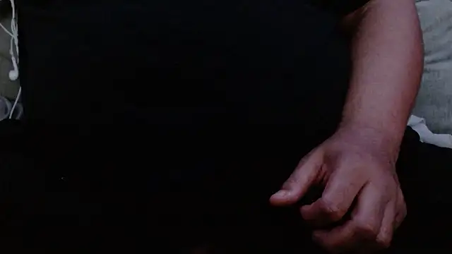 dmannn45676: διαδικτυακό σόου στην κάμερα