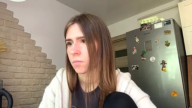 ZaraGuyette – Naživo XXX chat