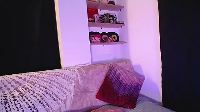dark__nymph Adlı Modelin Canlı XXX Sohbeti