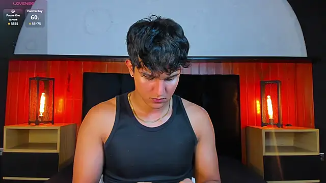 Czat XXX na żywo – Leo_Savage_