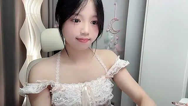 Yanys521 即時 XXX 聊天