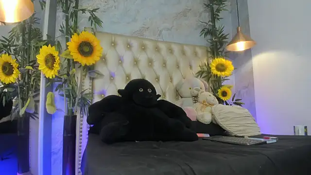 LittleeJaz's Live XXX Chat