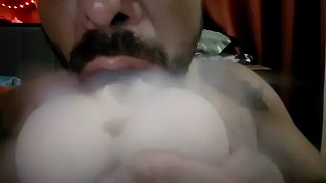Forbidden_daddy webkamerás műsora