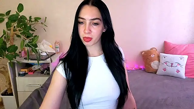 WildKittenX_ – Kamerová šou