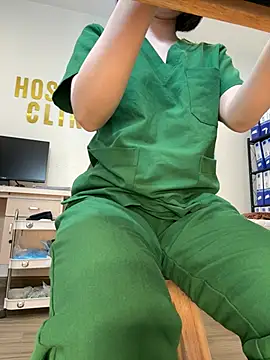 secretly_masturbating Show Webcam