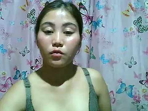 SexyAsianPussy4u Live Chatraum