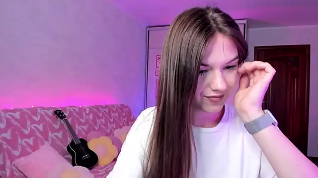 luna_lust_212 Adlı Modelin Canlı XXX Sohbeti